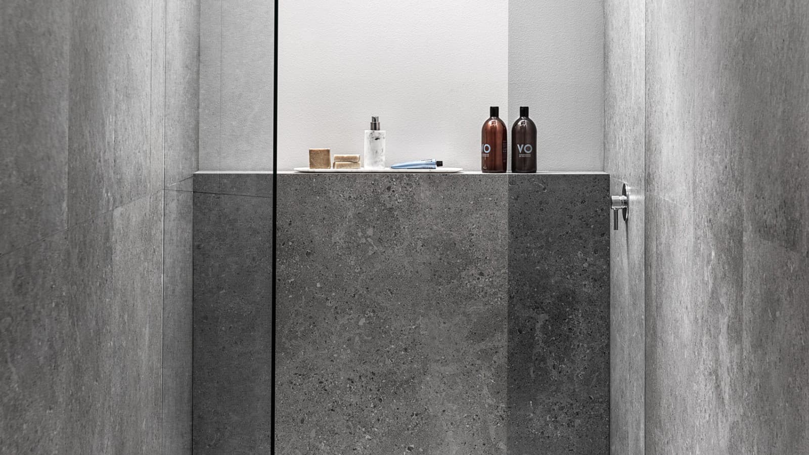 Geberit Sestra shower tray with floor-even installation Geberit Sestra shower tray with floor-even installation